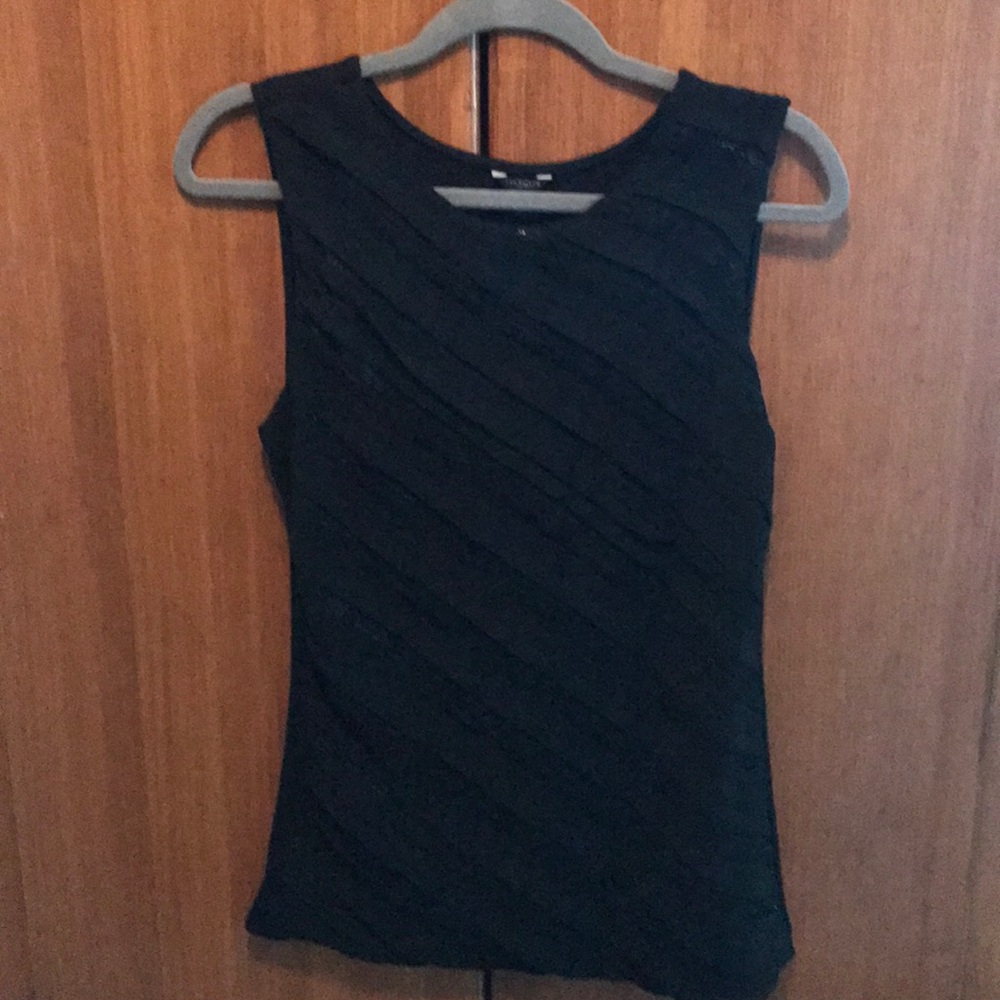 Ann Taylor dressy tank with sequins medium